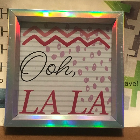 “Ooh, LA LA” Iridescent Hanging Wall Art Decor - Picture 7 of 12